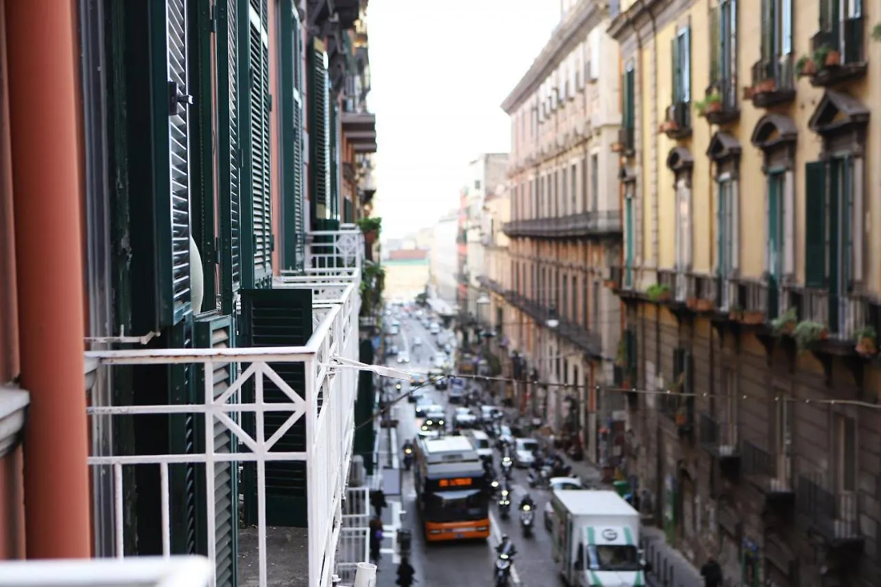 Piazza Dante Suites by Wonderful Italy Napoli Affittacamere