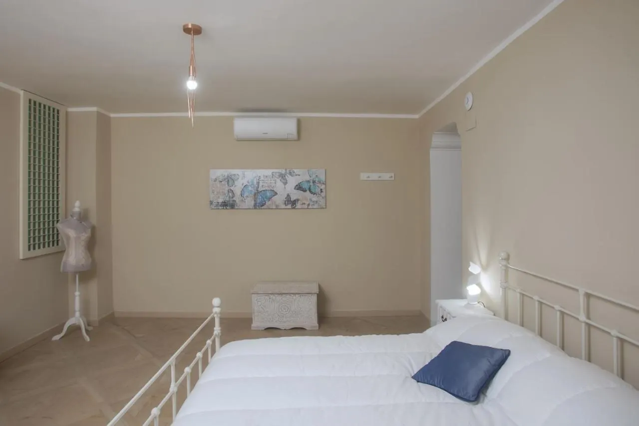 Piazza Dante Suites By Wonderful Italy Neapol Penzion